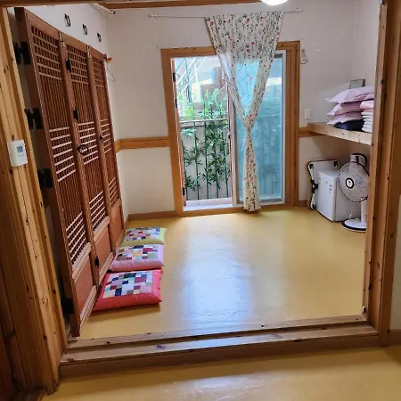 Beautiful House Hotel Jeonju Exterior photo
