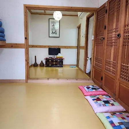 Beautiful House Hotel Jeonju Exterior photo