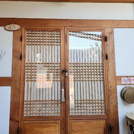 Beautiful House Hotel Jeonju Exterior photo