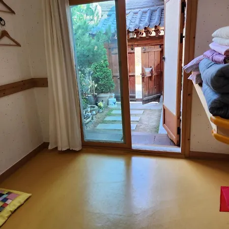 Beautiful House Hotel Jeonju Exterior photo