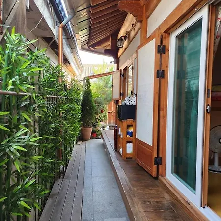 Beautiful House Hotel Jeonju Exterior photo