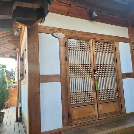 Beautiful House Hotel Jeonju Exterior photo