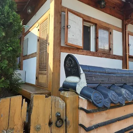 Beautiful House Hotel Jeonju Exterior photo